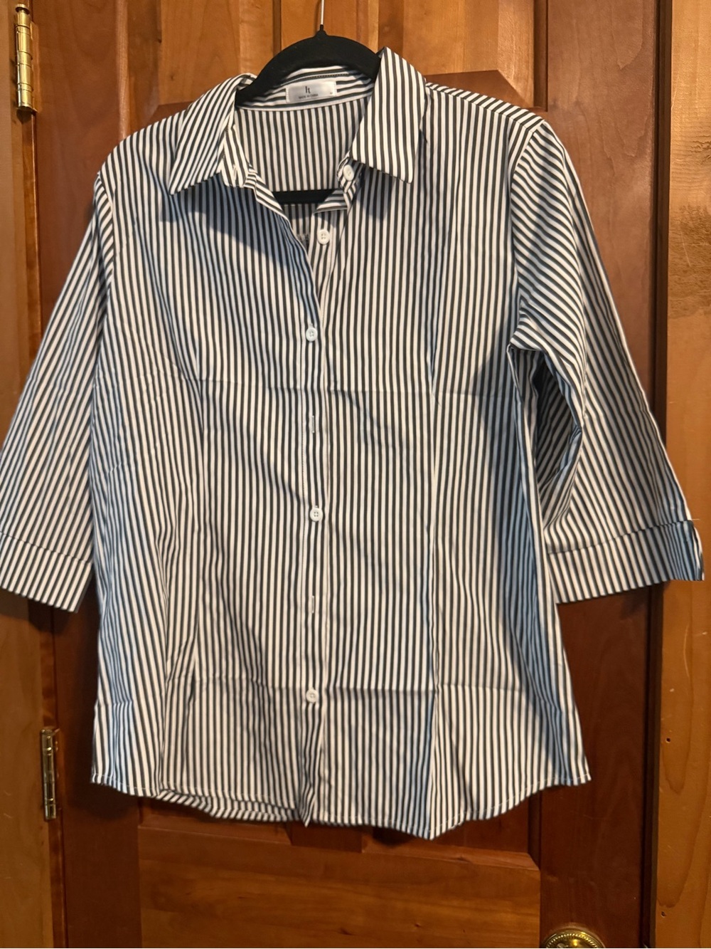 Hotouch Women’s ' Navy and White Striped Button-Up Shirt